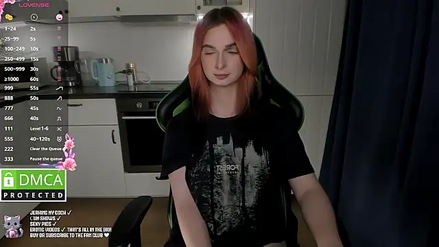 Snapshot of Lee_Loo chatting on 9, 12, 2024 Lee Loo online show from 9, 12, 2024