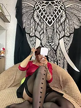 Snapshot of Boonny_Boo01 chatting on 17, 4, 2026 Boonny Boo01 online show from 17, 4, 2026