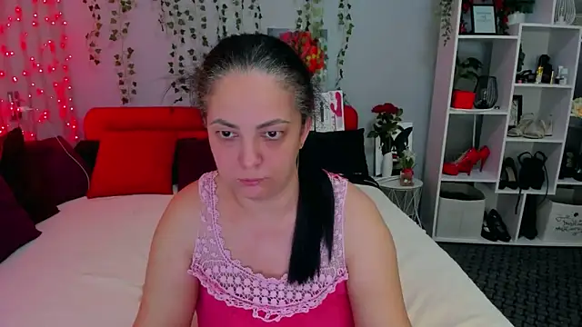 DarlingMilf online show from 19, 12, 2025