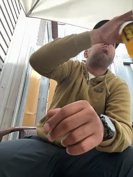 Snapshot of marhi32 chatting on 6, 10, 2025 marhi32 online show from 6, 10, 2025