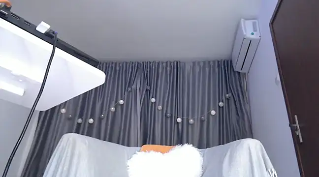 Snapshot of Babe_Licious chatting on 8, 1, 2025 Babe Licious online show from 8, 1, 2025