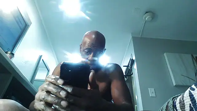 Snapshot of bobbiebone1@xh chatting on 9, 11, 2025 bobbiebone1xh online show from 9, 11, 2025