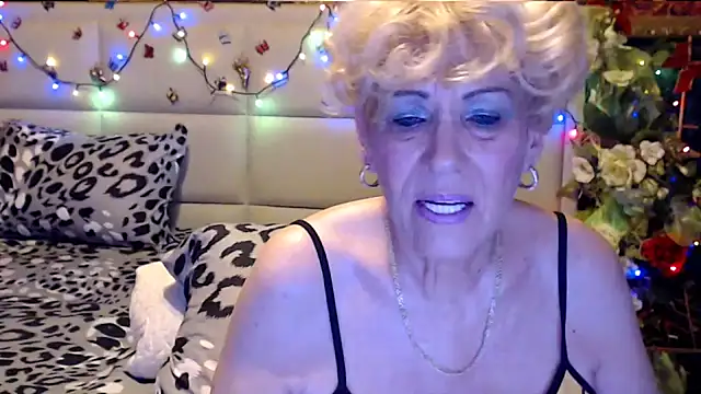 HappyWomanOn online show from 12, 11, 2025