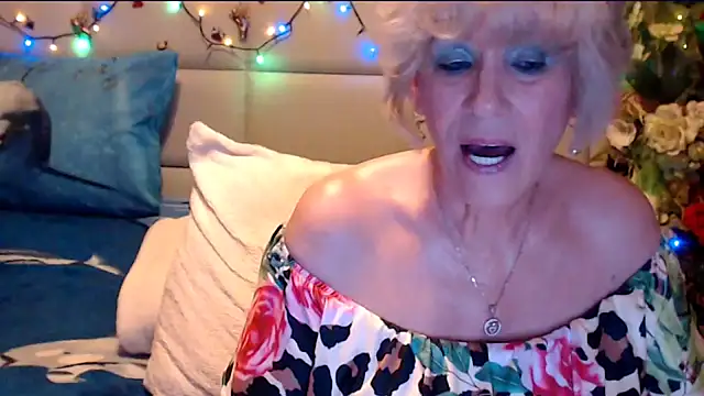 HappyWomanOn online show from 3, 3, 2026