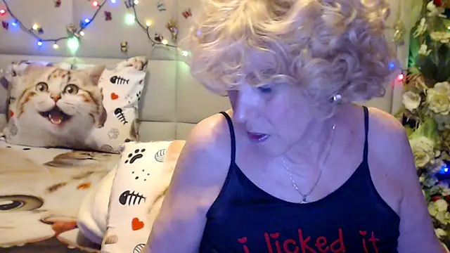 HappyWomanOn online show from 2, 4, 2026