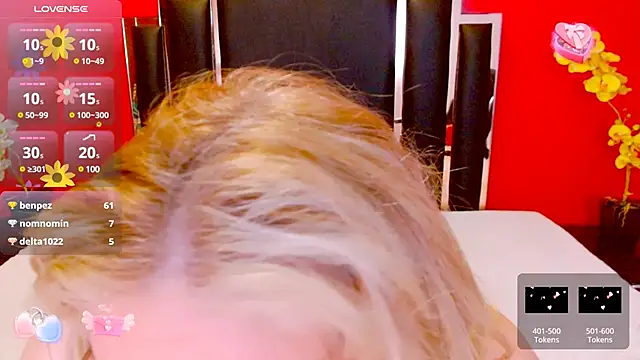 Snapshot of Nayla_Garner chatting on 4, 3, 2025 Nayla Garner online show from 4, 3, 2025