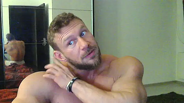 muscularkevin online show from 7, 12, 2024