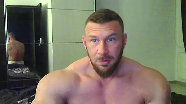 muscularkevin online show from 7, 4, 2026