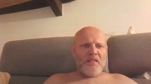 Snapshot of davigochi77bcn chatting on 31, 1, 2026 davigochi77bcn online show from 31, 1, 2026
