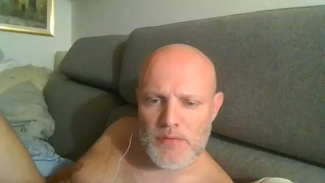 Snapshot of davigochi77bcn chatting on 13, 2, 2026 davigochi77bcn online show from 13, 2, 2026