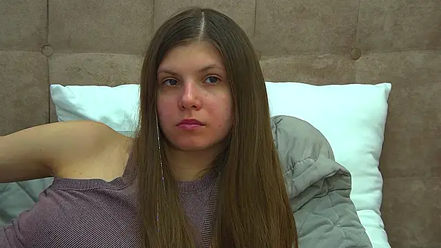 AudreyBarlow online show from 25, 2, 2025