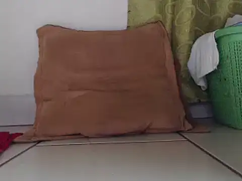 Squirtkat online show from 13, 2, 2025