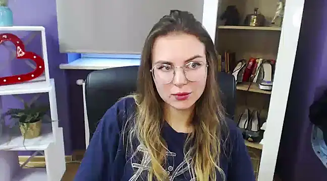 Zoey Erotic online show from 22, 12, 2024