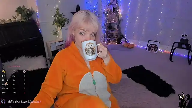 Snapshot of AliceW0lf chatting on 9, 1, 2025 AliceW0lf online show from 9, 1, 2025