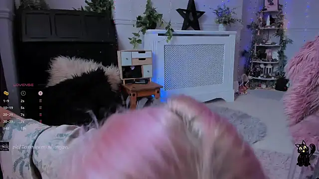 Snapshot of AliceW0lf chatting on 21, 3, 2025 AliceW0lf online show from 21, 3, 2025