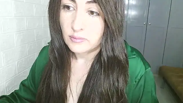 naughty sarahh online show from 13, 3, 2026