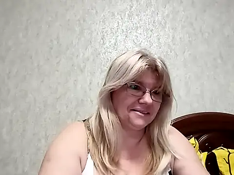 Snapshot of Diana_49 chatting on 2, 2, 2025 Diana 49 online show from 2, 2, 2025