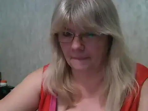 Snapshot of Diana_49 chatting on 6, 2, 2025 Diana 49 online show from 6, 2, 2025