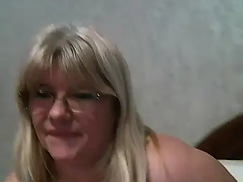 Snapshot of Diana_49 chatting on 23, 2, 2025 Diana 49 online show from 23, 2, 2025