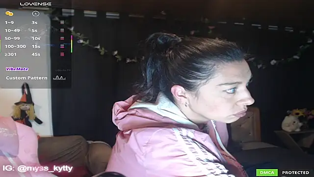 Snapshot of Mysskytty chatting on 30, 10, 2025 Mysskytty online show from 30, 10, 2025