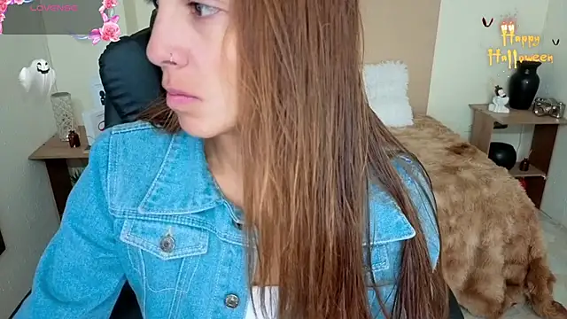 Snapshot of AnisiaFarina chatting on 29, 10, 2025 AnisiaFarina online show from 29, 10, 2025