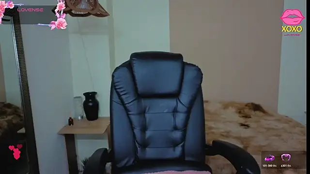 Snapshot of AnisiaFarina chatting on 3, 12, 2025 AnisiaFarina online show from 3, 12, 2025