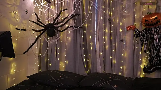 agatha collins  online show from 9, 10, 2025