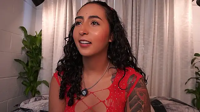 agatha collins  online show from 25, 3, 2026