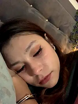 Snapshot of 3littleschoolteens chatting on 17, 11, 2025 3littleschoolteens online show from 17, 11, 2025