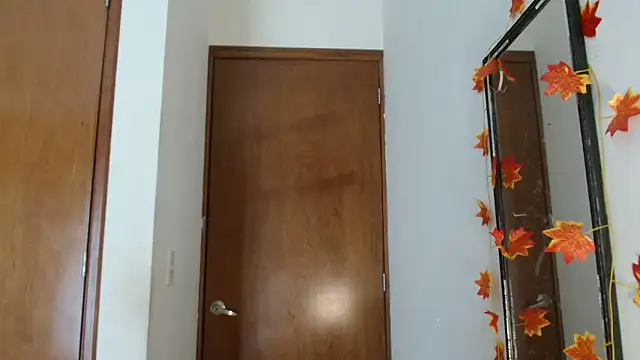 Snapshot of 3littleschoolteens chatting on 27, 2, 2026 3littleschoolteens online show from 27, 2, 2026