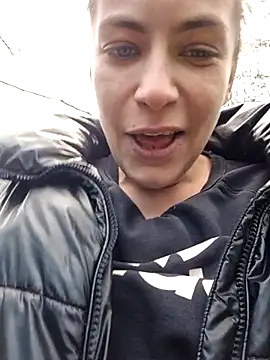 Keli Jessi online show from 13, 4, 2026