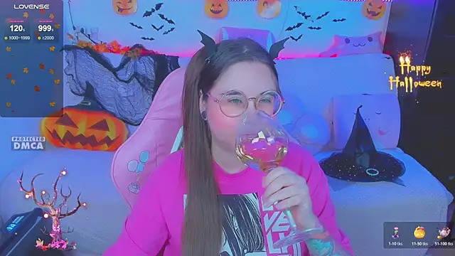 Lolisuccub online show from 27, 10, 2025