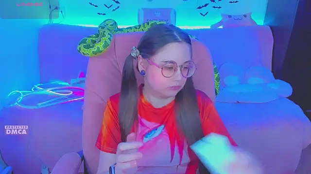 Snapshot of Lolisuccub chatting on 6, 6, 2026 Lolisuccub online show from 6, 6, 2026
