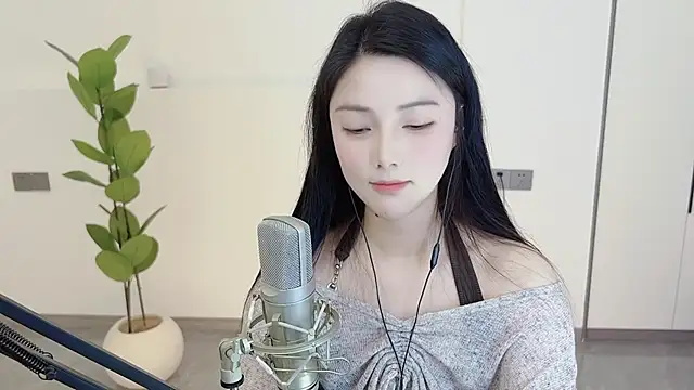 HaagenDazs  online show from 5, 3, 2025