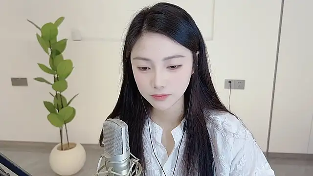 HaagenDazs  online show from 7, 3, 2025