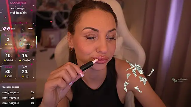 Snapshot of KristiiMax chatting on 28, 10, 2025 KristiiMax online show from 28, 10, 2025