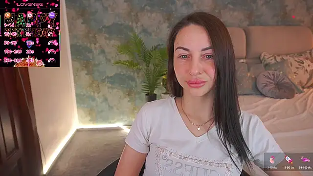 KristiiMax online show from 5, 4, 2026