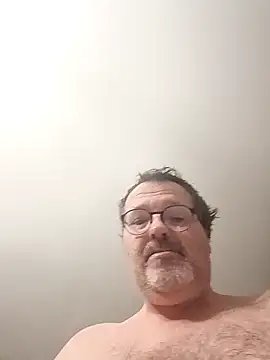 Snapshot of mike9473 chatting on 26, 3, 2026 mike9473 online show from 26, 3, 2026