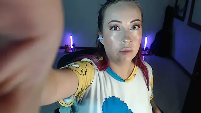 Snapshot of charlottezoe15 chatting on 19, 4, 2026 charlottezoe15 online show from 19, 4, 2026
