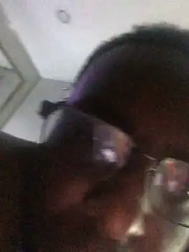 Snapshot of Londonfrotadejr chatting on 3, 12, 2024 Londonfrotadejr online show from 3, 12, 2024