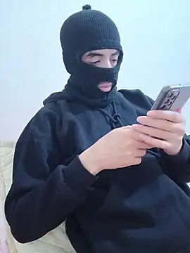 Snapshot of arabqueen chatting on 15, 12, 2025 arabqueen online show from 15, 12, 2025