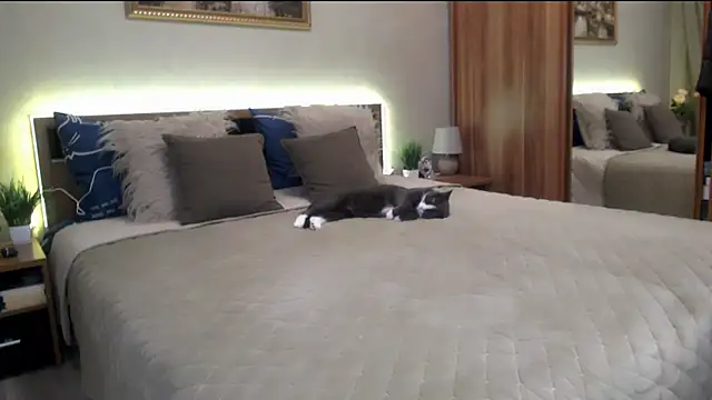 Snapshot of sensualEmilia chatting on 12, 3, 2025 sensualEmilia online show from 12, 3, 2025