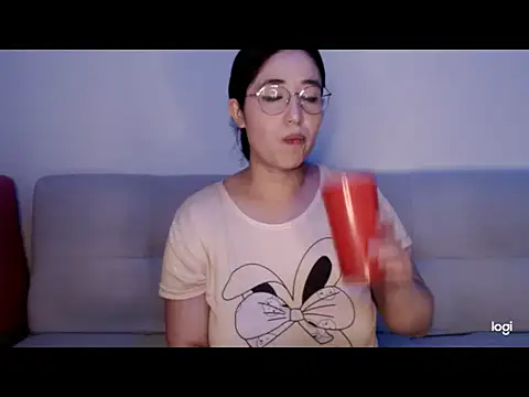 YummymeowW online show from 23, 6, 2026