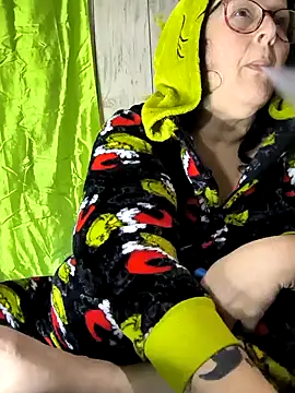 Snapshot of davisdesires@xh chatting on 2, 1, 2025 davisdesiresxh online show from 2, 1, 2025
