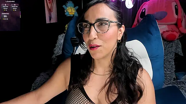 Katiehill 1 online show from 24, 11, 2025