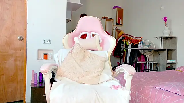 the queen aleja online show from 1, 4, 2026