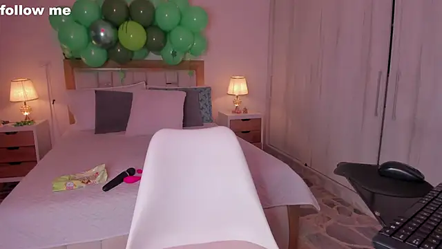 mia hank online show from 21, 3, 2025