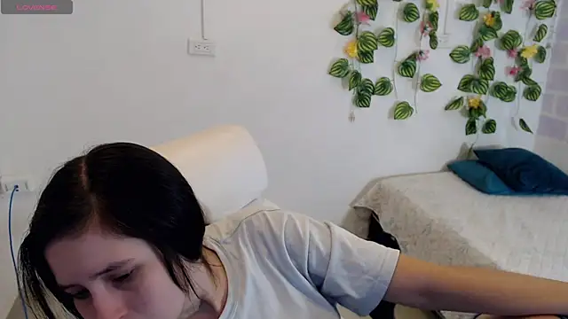 tania sweet   online show from 9, 10, 2025