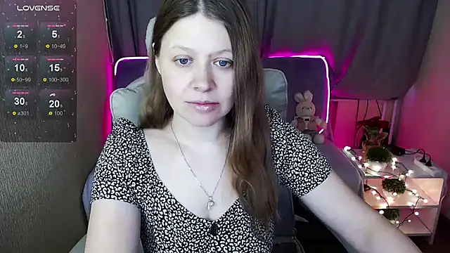 alekasamui online show from 4, 2, 2025