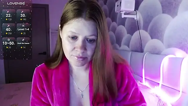 alekasamui online show from 8, 11, 2025